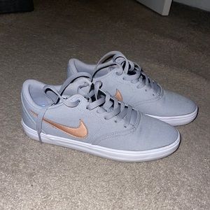 Womens size 10 Nike sneakers